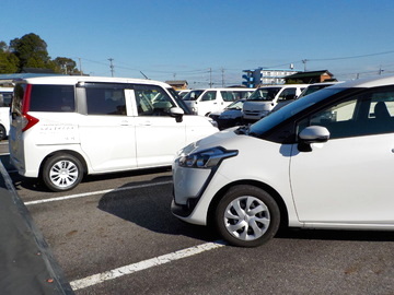 エコ de コンパクトカー、第二弾です。